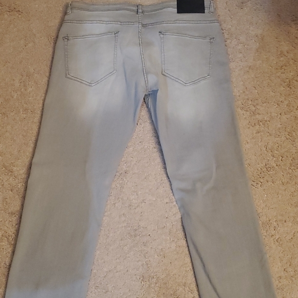 33x30 slim gray stretch jeans - Picture 2 of 3